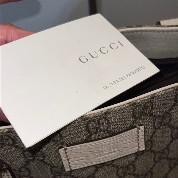 3019 Gucci Beige Monogram Tote Bag - Picture 11 of 12